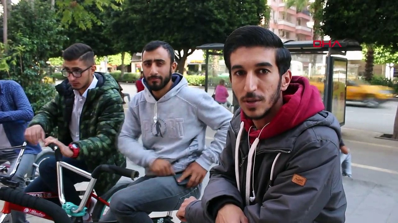 Akrobasi bisikletçileri pist istiyor