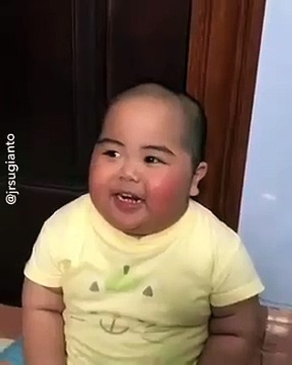 The most beautiful laugh of a child in the world \اجمل ضحكات طفل في العالم