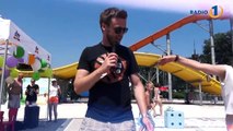 Ni pravega poletja brez poletnega plesa na bazenu! Oglejte si SUNDANCE ples z Radio 1 in Denis Avdić v Terme ČatežVerjamete, da zna Denis tudi zaplesat? :)