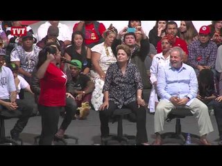 Jovens da periferia manifestam apoio a Dilma em Itaquera