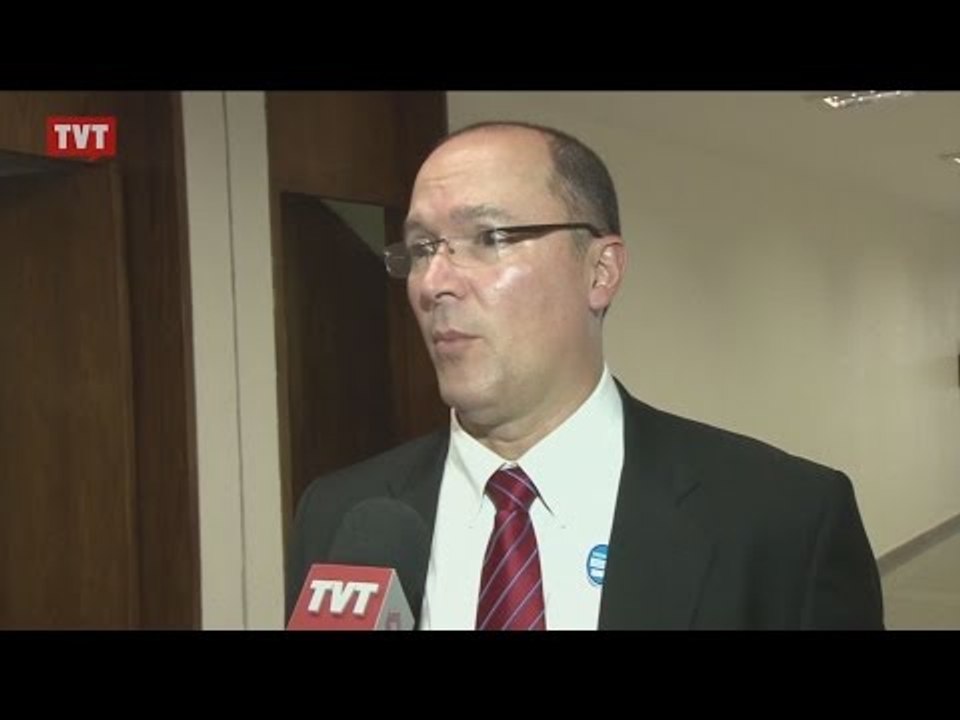 TVs e rádios comunitárias cobram valorização da radiodifusão pública