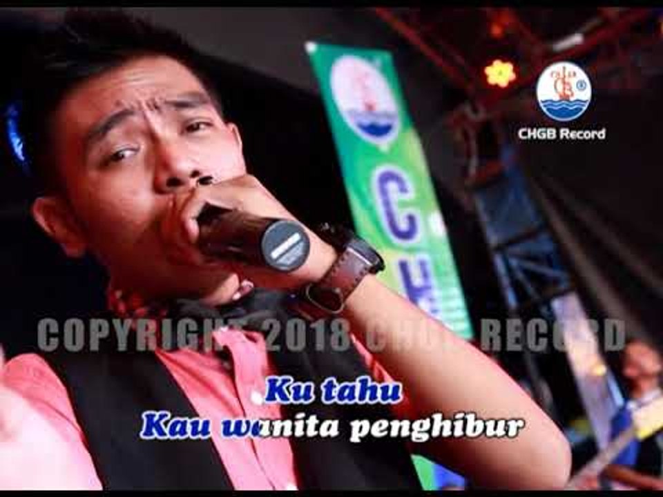 Gerry Mahesa - Hitam Duniamu Putihnya Cintaku [Official Video]