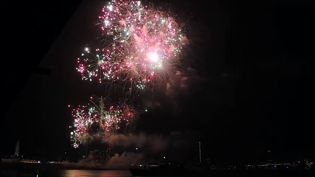 Feuerwerk Düsseldorf 24 07 2015 Finale