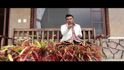 Byron Jota-Por culpa de mi error (Video Oficial 2016)