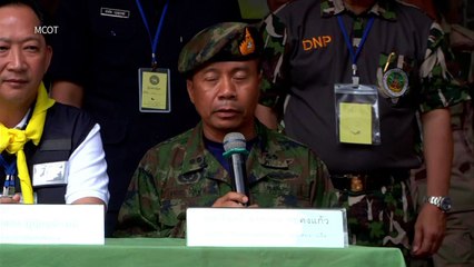 Fallece buzo tailandés ayudando a niños atrapados en la cueva