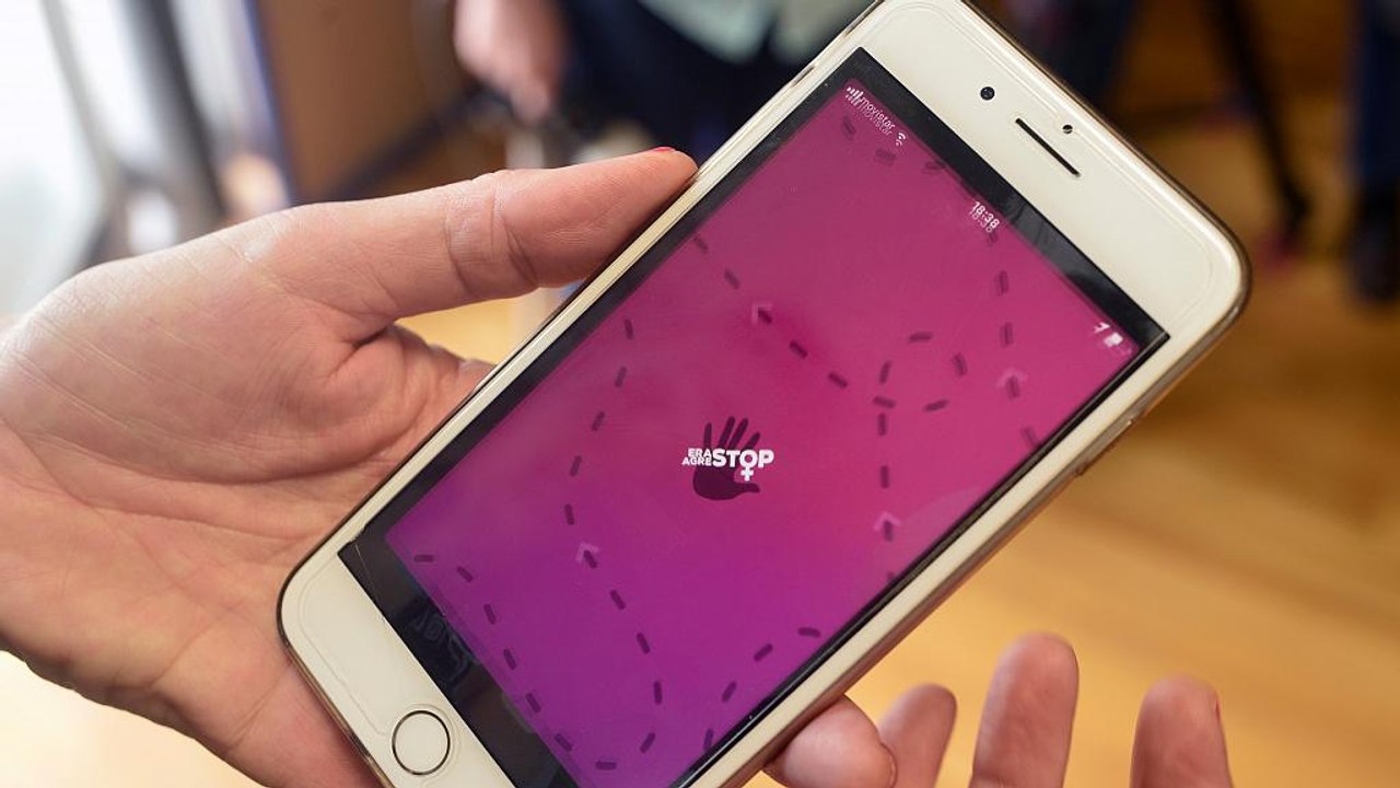 Pamplona: Notruf-App nach 'Wolfsrudel'-Fall
