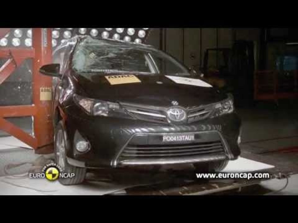 Toyota Auris - Crash Tests 2013