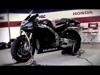 Casey Stoner testing the MotoGP Production | AutoMotoTV