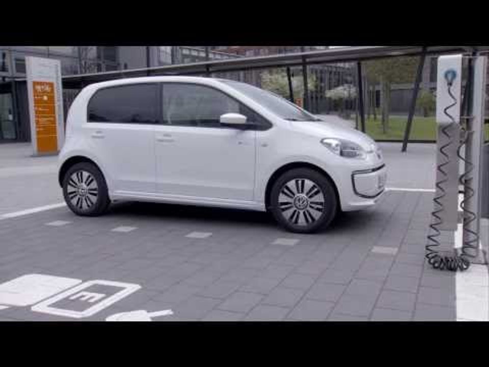 VW e-up! Charging Stations Demonstration | AutoMotoTV