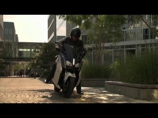 BMW C Evolution Driving Review | AutoMotoTV
