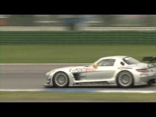 MERCEDES BENZ SLS GT3 - On track