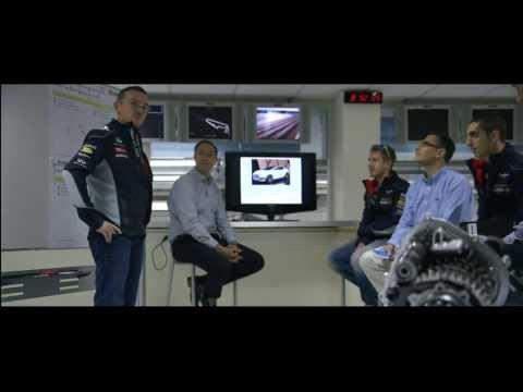 Infiniti Red Bull Racing 2013 four-time Constructors' World Champions | AutoMotoTV