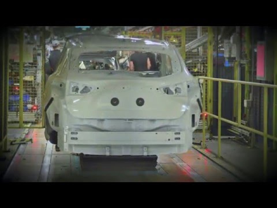 Nissan Qashqai - the original crossover | AutoMotoTV