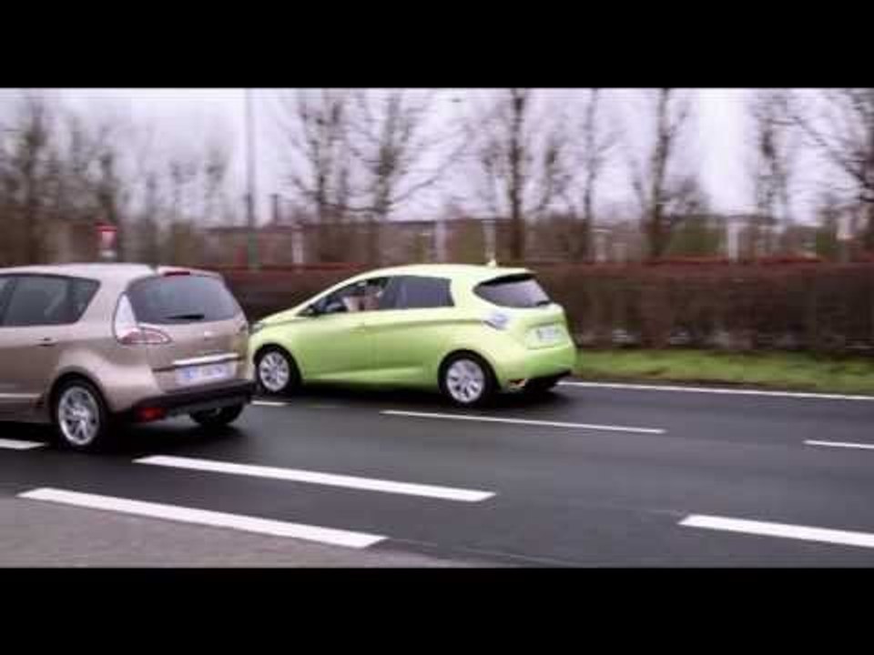 2014 Renault NEXT TWO prototype test | AutoMotoTV