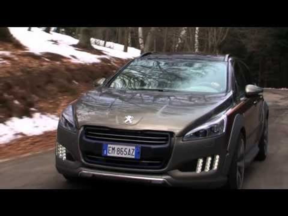 Peugeot 508 RXH Castagna | AutoMotoTV