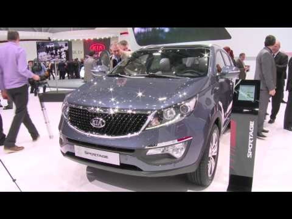 Kia Sportage FL and Kia Soul EV at Geneva Auto show 2014 | AutoMotoTV