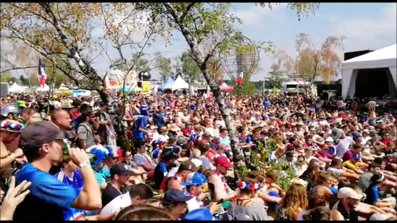La retransmission du quart de finale de la Coupe du monde au camping des Eurockéennes