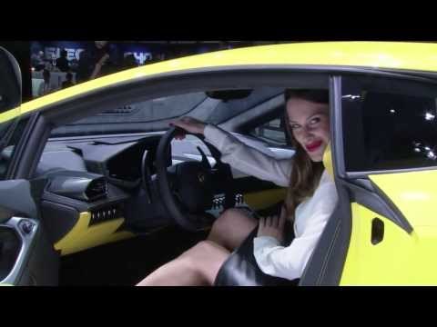 New Lamborghini Huracan and HOT Italian Girl