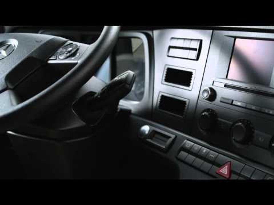 2014 Mercedes-Benz Antos Interior Design | AutoMotoTV
