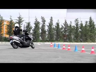 The new Suzuki Burgman 125 and 200 ABS | AutoMotoTV