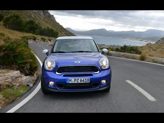 The new MINI Paceman Driving Video | AutoMotoTV