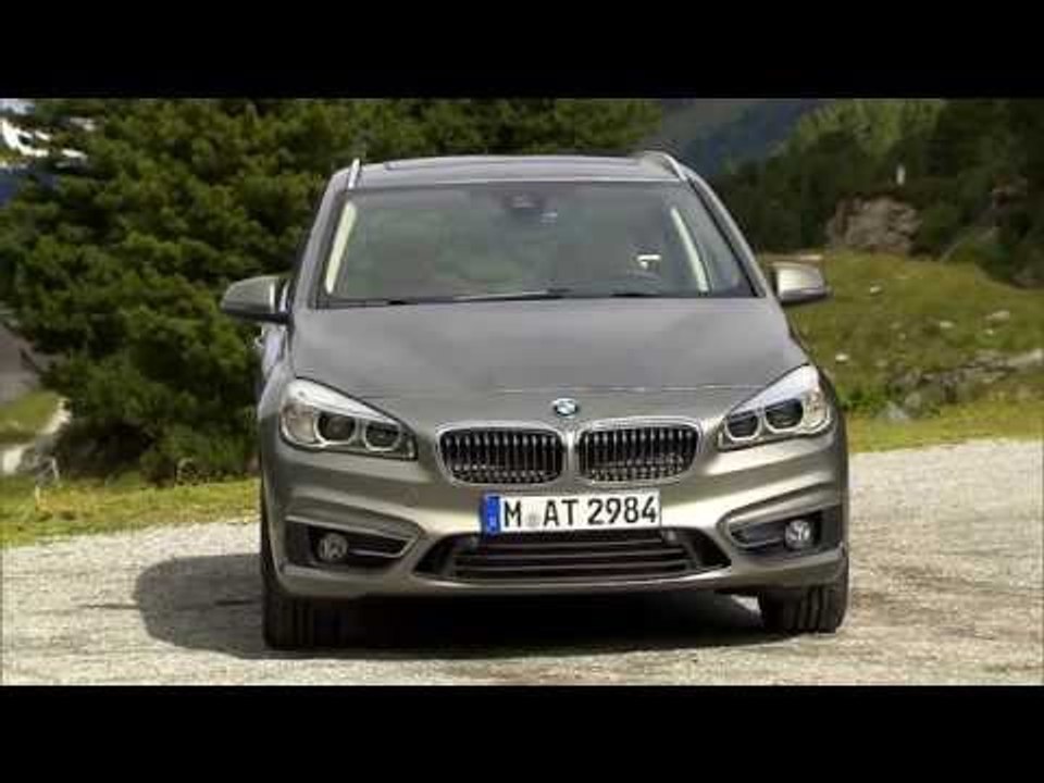BMW 225i Active Tourer - Exterior Design | AutoMotoTV