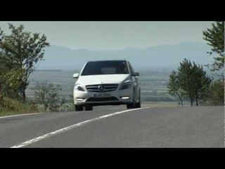 Mercedes Benz B 180 CDI Cirrus White Driving Event Vienna Austria