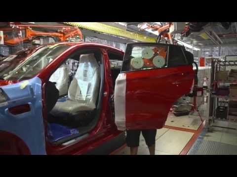 BMW X3 and X4 Production in South Carolina - Assembly | AutoMotoTV