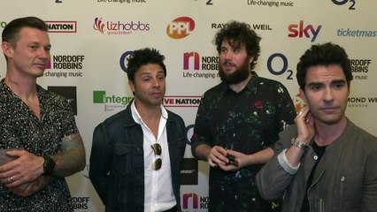 Stereophonics forget they have a gig when England play