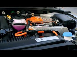 VW Golf GTE - Green way GTI feeling | AutoMotoTV