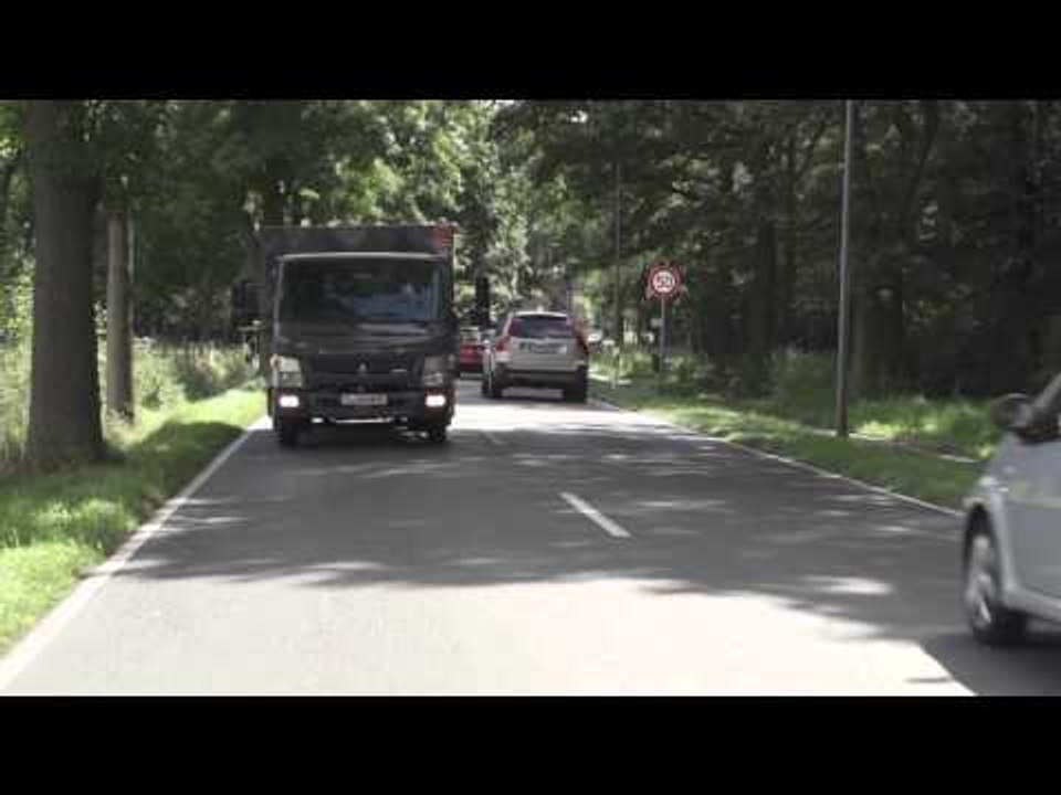 Commercial Vehicles IAA 2014 - Mercedes-Benz Fuso Canter 8.55t | AutoMotoTV