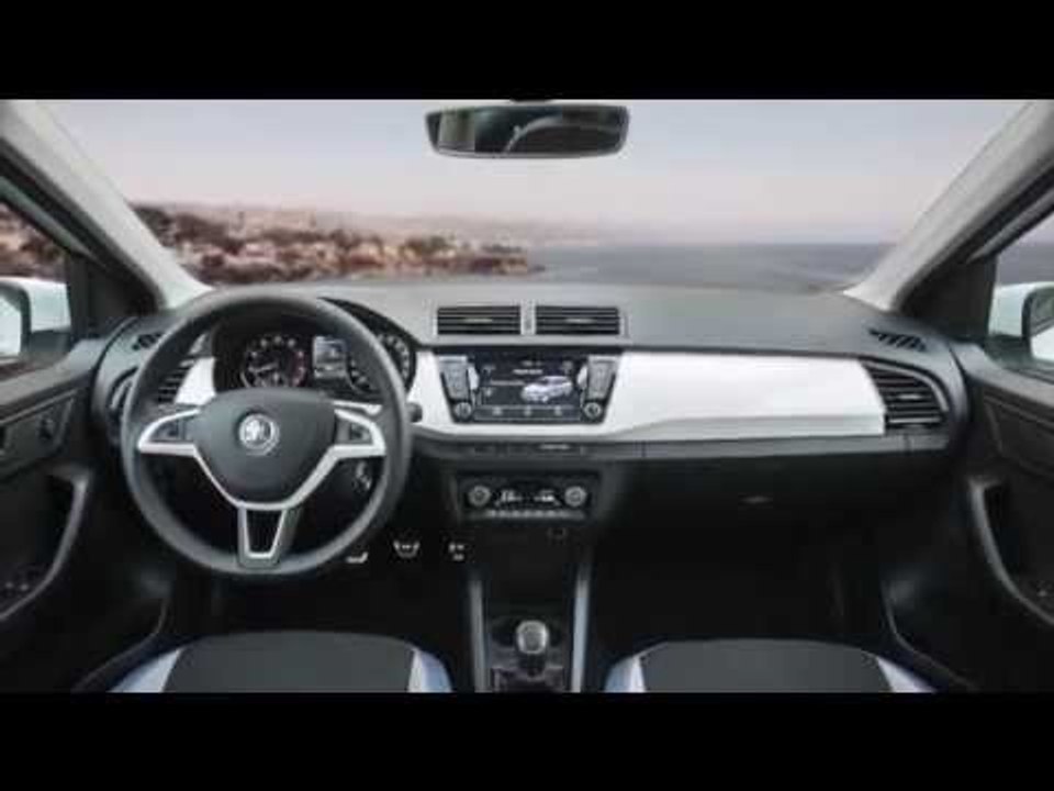 SKODA Fabia Combi Interior Design | AutoMotoTV