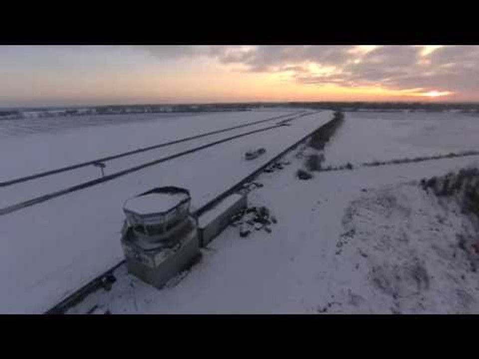 Range Rover Sport Hybrid tows an airstream 2500 miles to the Artic Circle | AutoMotoTV