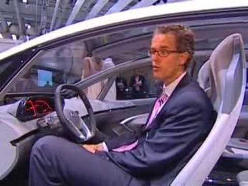 IAA 2007 Interview Frank Weber, General Motors (by UPTV)