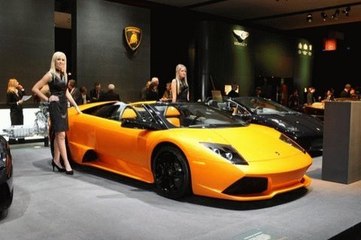 LAMBORGHINI Detroit Motor Show special (by UPTV)