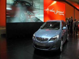 Opel out of the woods Paris Motor Show 2010