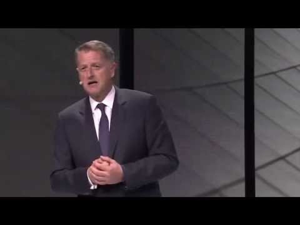 New York International Auto Show 2015 - World Premiere of the Boxster Spyder | AutoMotoTV