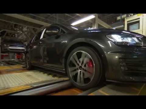Volkswagen Golf Variant - Production Assembly | AutoMotoTV