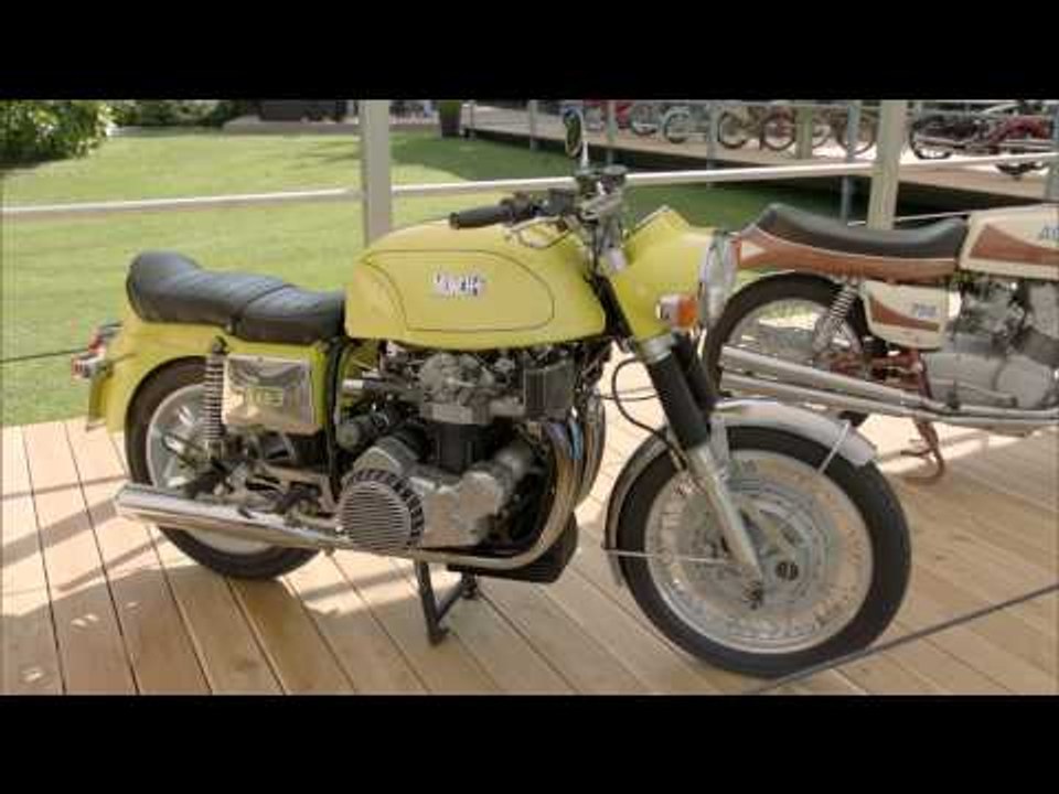 Concorso D'Eleganza Villa D'Este 2015 - Motorcycle Exhibition at Villa Erba | AutoMotoTV