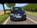 The new Volkswagen Sharan - Driving Video Car to Car | AutoMotoTV