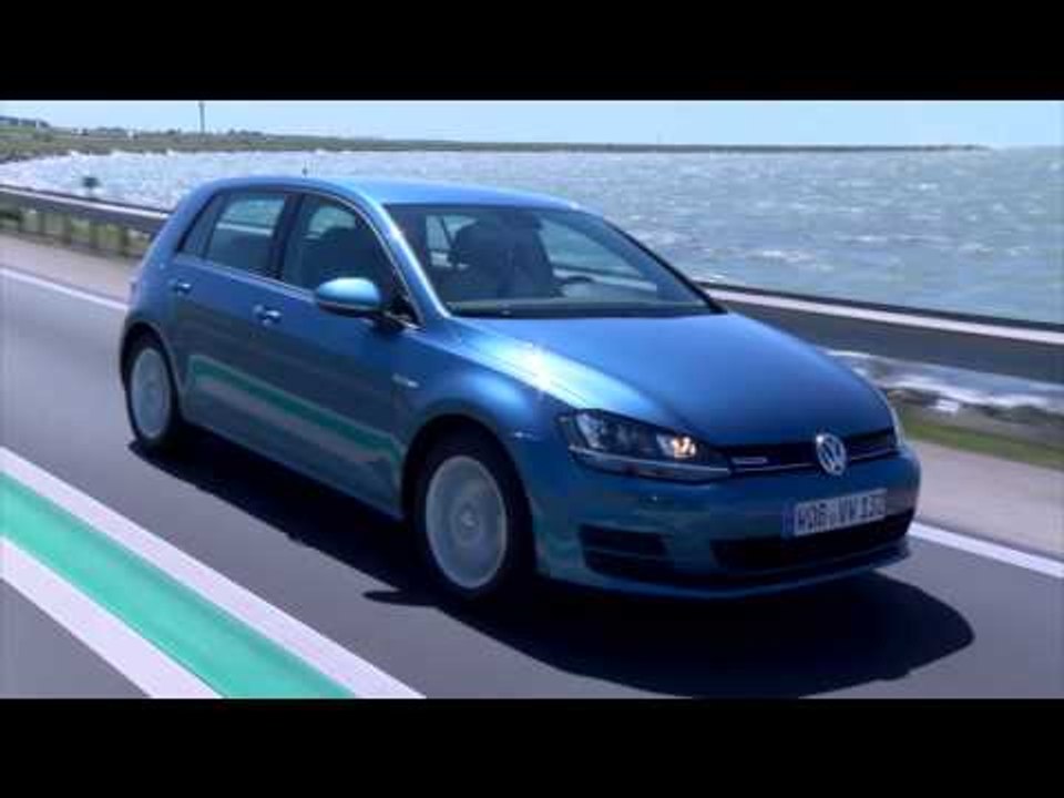 VW Golf TSI BlueMotion - affordable fuel featherweight | AutoMotoTV