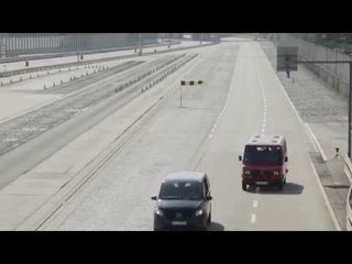 Mercedes-Benz Commercial Vehicles - Campus Safety 2015 - Vans MB Vito Crosswind Assist | AutoMotoTV