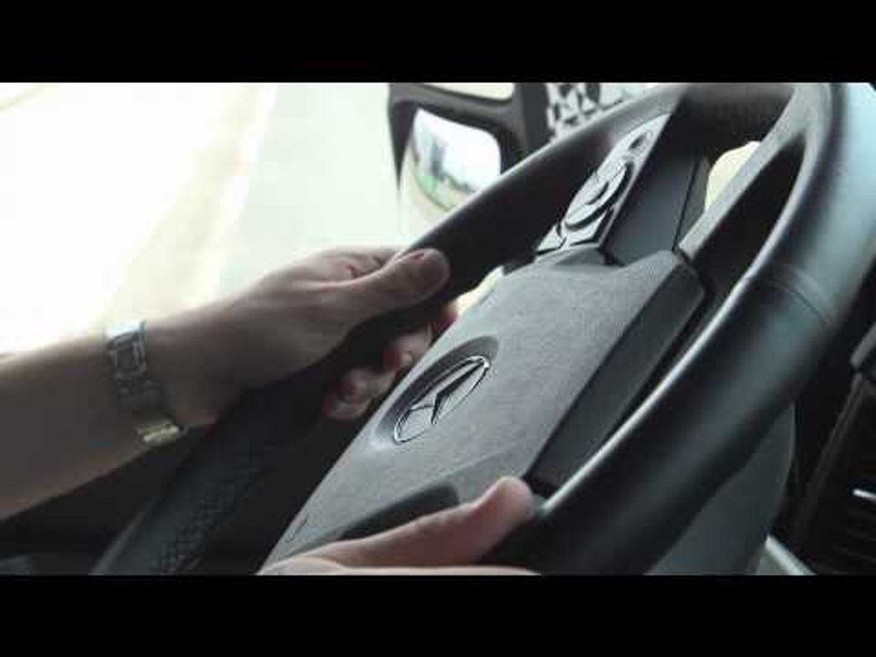 Mercedes-Benz Commercial Vehicles - Warning on stationary obstacles Tractix warning | AutoMotoTV