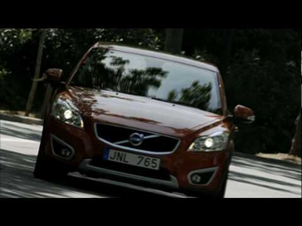 The New Volvo C30 with styling kit - Exterior colour Orange