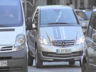 Mercedes startet ins E Zeitalter
