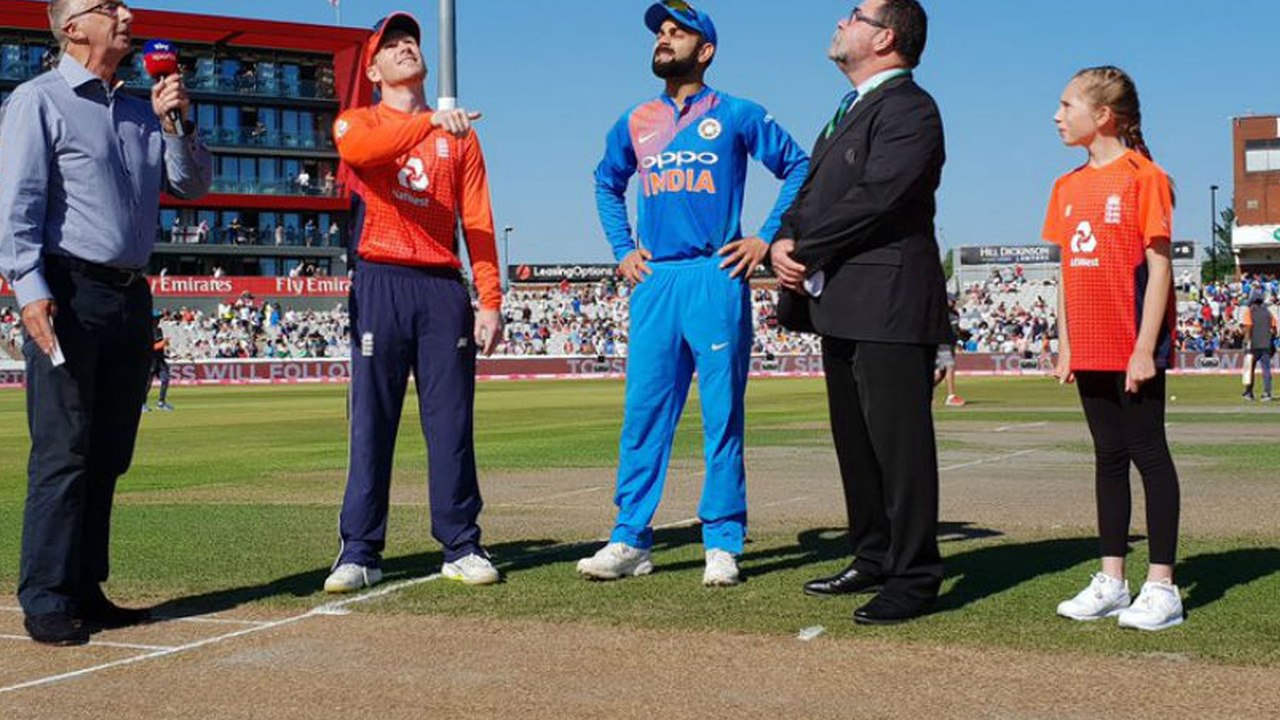 INDvENG: టాస్ గెలిచి ఫీల్డింగ్ ఎంచుకున్న ఇంగ్లాండ్