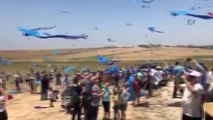 Yahudi Yerleşimciler Gazze'de Esir Tutulan İsrail Askerleri İçin Gösteri Yaptı