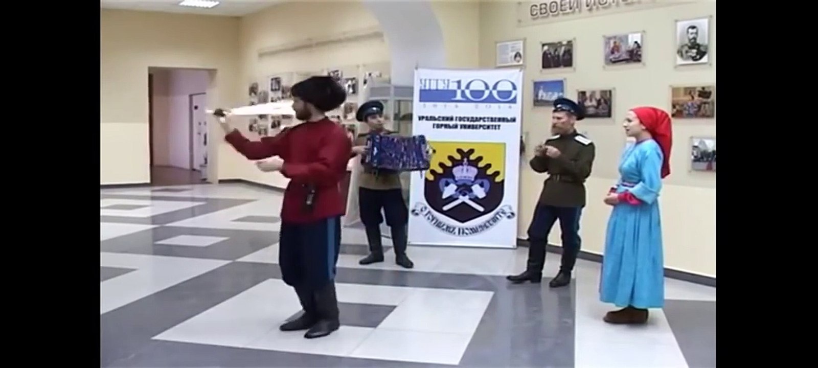 Russland Kosaken Tanz mit dem Schwert