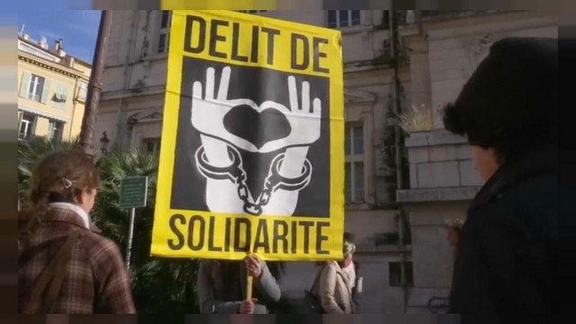 Francia, Corte costituzionale: aiutare i migranti a non è reato, vale il principio della fraternità