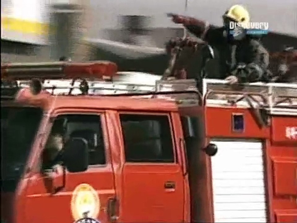 Explosionen Entfesselte Gewalt 01 von 05